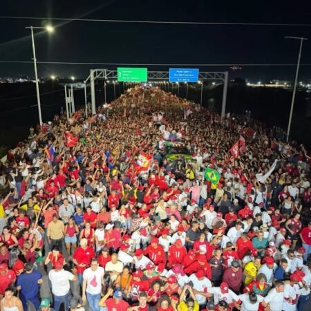 Lula atravessa o Vale do São Francisco e reafirma compromisso com o desenvolvimento da região Nordeste