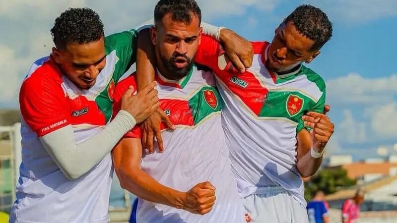 PETROLINA COMEÇA BEM NO CAMPEONATO PERNAMBUCANO E VENCE O AFOGADOS EM CASA